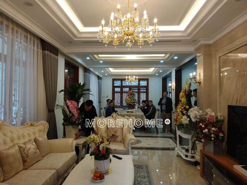 Sofa bành bọc da cao cấp dành cho biệt thự tân cổ điển tại Hà Nội